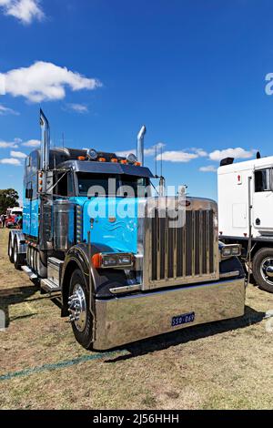 Trucks Australia /  Peterbilt 379 Series 425 HP Semi Truck  in the 1850`s gold mining town of Clunes in Victoria Australia. Stock Photo